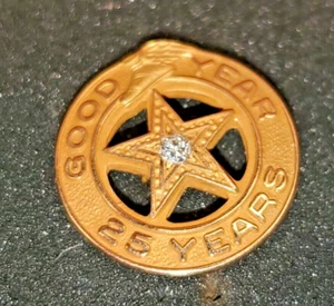 Vintage Goodyear Reifen & Gummi 10K GOLD & DIAMANT 25 JAHRE SERVICE PIN oder Tie Tack - Bild 1 von 7