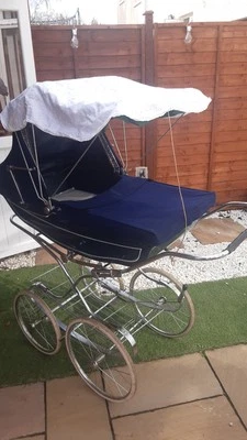marmet coachbuilt pram - Image 1 of 2