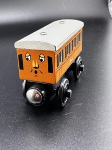 Thomas Holzeisenbahn Vintage 2003 Annie Train Reisezugwagen Lernkurve - Bild 1 von 10