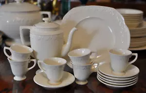 Wedgwood of Etruria & Barlaston Espressoservice Mokkaservice Tassen Platte Creme - Picture 1 of 16