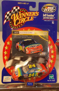 WINNERS CIRCLE JEFF GORDON NASCAR 2000 REPLICA DIECAST RACE CAR
