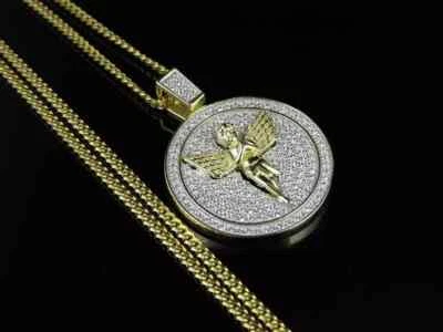Colgante de ángel de circonita cúbica de 3,0 quilates para hombre con cadena enchapado en oro amarillo plateado Foto 1 de 4