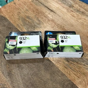 (2) HP 932Xl Black Ink Cartridge HP Officejet 6100 6600 7110 7510 Expired 2023 - Afbeelding 1 van 1