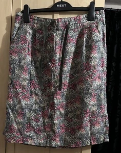 New Ladies Next Green Ditsy Floral Skirt Size 12T Tall - Picture 1 of 2