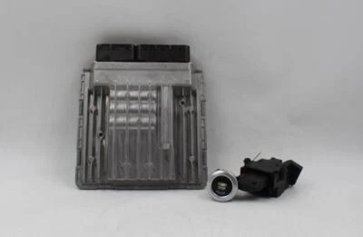 Módulo de control electrónico ECU ECM del motor sedán para BMW 528i 2007-2010 OEM 24943 Foto 1 de 4