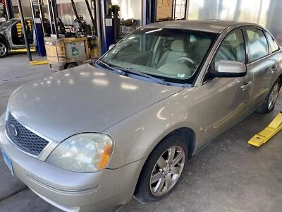 Conjunto de cremallera y piñón usado se adapta a: Ford Fivorent 2005 cremallera eléctrica y piñón Foto 1 de 4