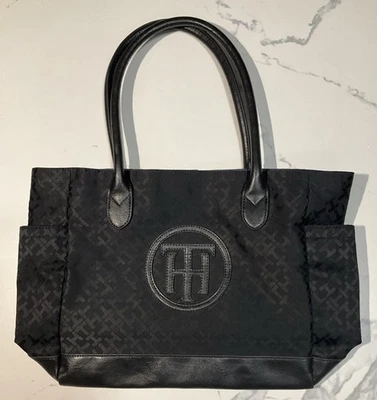 Bolso de mano Tommy Hilfiger negro con logotipo norte sur para mujer Foto 1 de 4