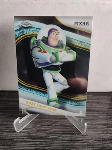 2025 Topps Chrome Disney Base #90 Buzz Lightyear The Toy Story - Bild 1 von 2