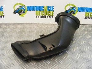Yamaha R1 5VY conducto de aire admisión delantera izquierda YZF-R1 2004 a 2006 YZF 1000 B023 - Imagen 1 de 9