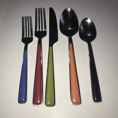 Fiesta Merengue Juego de 5 Piezas Cubiertos Tenedores Cuchillo Cucharas Multi Disponible Foto 1 de 4