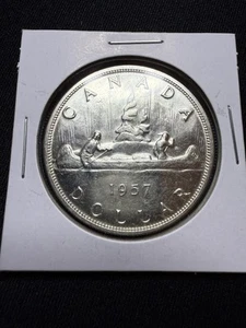 1957 1WL Canadian Silver Dollar Coin 80% $1 - Scarce One Waterline Variety - Bild 1 von 2