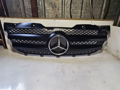 Mercedes-Benz Sprinter W906 2009 Front Upper Grille A9068800385 TOB12113 - Image 1 of 4