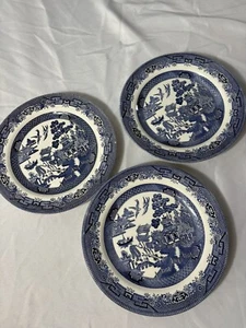 Vintage Churchill Willow Dinners Plate White Blue Malaysia x 3 - Picture 1 of 10