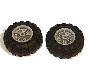 Lego Technic 2 Räder Reifen mit Felgen Hellgrau 56 x 26 - Bild 1 von 1