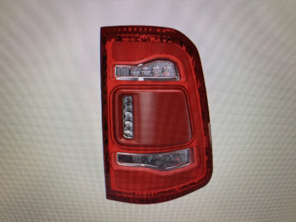Luz trasera izquierda Ram 1500 19-2023 lámpara de fábrica Mopar OEM Foto 1 de 1