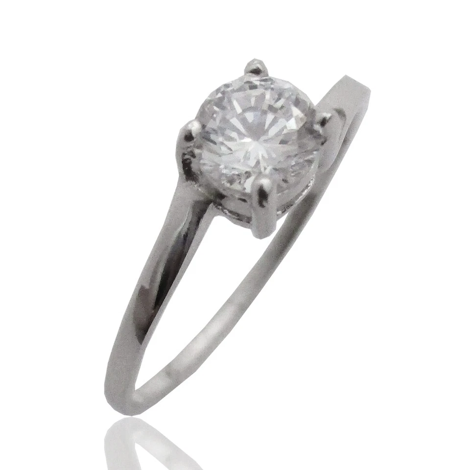 Anello solitario in argento 925 rodiato con zircone bianco da 5 mm - Immagine 1 di 2