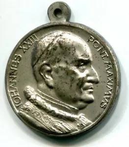 Papa Giovanni XXIII Concilio Ecumenico Vaticano II, metallo bianco 32 mm - Foto 1 di 3