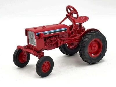 1/16 International Harvester Farmall Cub - Imagem 1 de 2