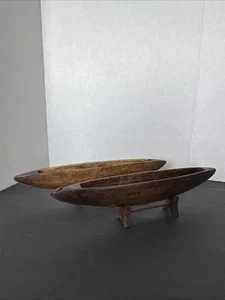 Lot of 2 Vintage Hand-Carved Wooden Canoes with Stands – Rustic Folk Art Rare - Bild 1 von 24