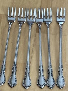 Oneida Distinction Deluxe Stainless Flatware MANSION HALL HH hors d'oeuvres Fork - Picture 1 of 4