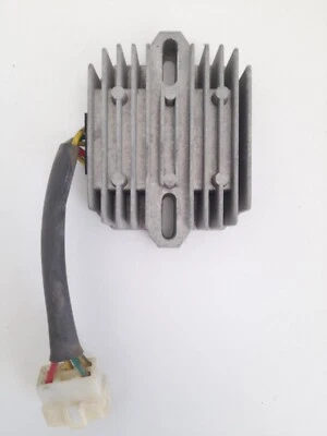 Voltage Regulator Suzuki SV 650 1999 2002 - Image 1 of 3