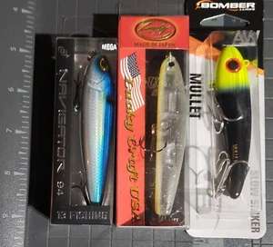 Lot Of 3 Fishing Lures. Lucky Crafts Navigator 94 Bomber Mullet Slow Sinker. New - Picture 1 of 3