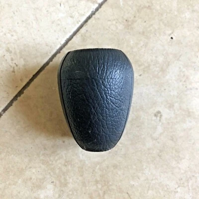 Nissan Pickup 1971-1975 caja de transferencia tracción en las 4 ruedas palanca de cambios Foto 1 de 3