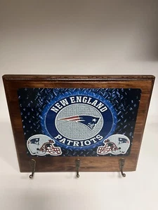 New England PATRIOTS Rustic Wood Man Cave Home Office Wall decor key holder - Picture 1 of 4