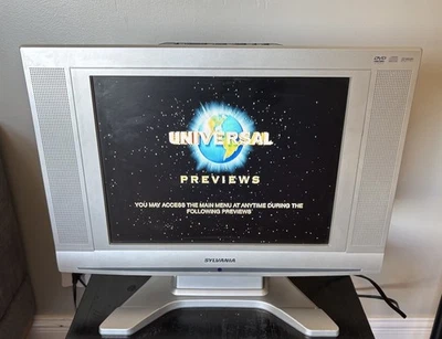 Sylvania 15” LCD TV DVD Player Combo AUX RCA Gaming S-Video No Remote TESTED - Image 1 of 4