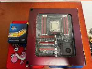 ASUS RAMPAGE IV EXTREME X79 LGA 2011 + INTEL CORE i7 3930K - Photo 1/8