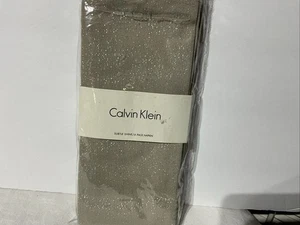 Calvin Klein SUBTLE SHINE  Dinner Napkins 20x20 Pack 4 NEW - Picture 1 of 3