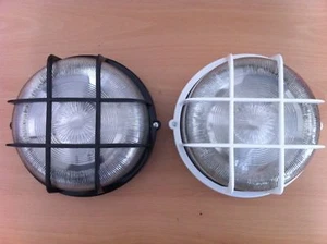 Outside Round Bulkhead Light Fitting With Cage Black Or White IP44 Great Value! - Picture 1 of 10