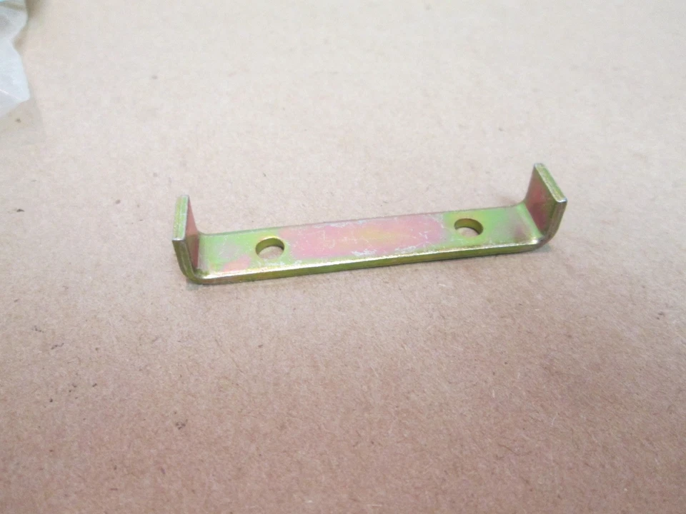 Ferrari F40 - AC System Bracket   - NEW - # 62909200 - Image 1 of 1