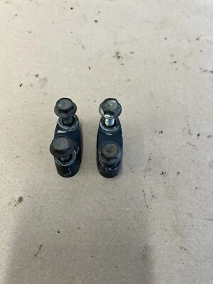 Зажимы и болты для руля 1989 Yamaha YZ80 B133 - Изображение 1 из 4