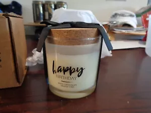 New in Box - Urban Concepts White Chocolate Truffle Scented Soy Candle - Picture 1 of 8