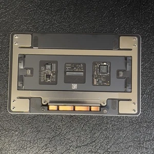 MacBook Pro 14" 2021 A2442 Touchpad w/ Cable Space Gray OEM Genuine A+ Tested - Afbeelding 1 van 4