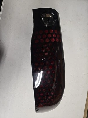 98-02 PONTIAC FIREBIRD LUZ TRASERA PASAJERO DERECHO NIDO DE ABEJA FÁBRICA FABRICANTE ORIGINAL Foto 1 de 4