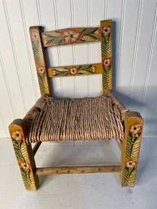 FOLK ART VINTAGE HAND PAINTED DECORATED MEXICAN CHILDS CHAIR - Picture 1 of 7