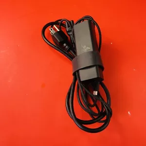 Genuine Razer blade Charger RC30-0239 65w 20V 3.25A NT* - Picture 1 of 6