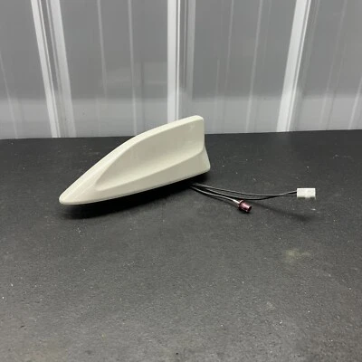 Subaru WRX STI 2017 OEM aleta de tiburón techo antena radio blanco Foto 1 de 3