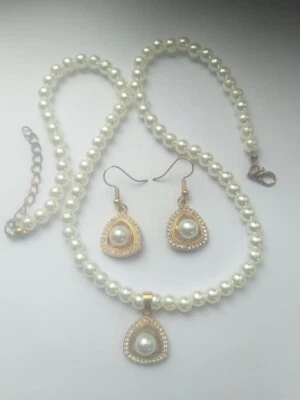 Collar de perlas enchapado en oro con pendiente cuello joyería moda colgante tradicional Foto 1 de 4