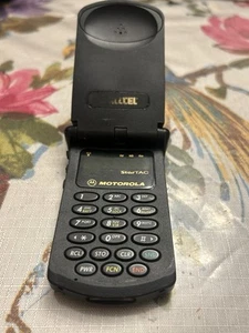 Vintage MOTOROLA StarTAC Flip Phone Cellular Cell Phone Alltel UNTESTED - Afbeelding 1 van 8