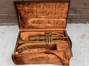 Trompeta King Cleveland 600 vintage de los años 50 con estuche instrumento musical - Imagen 1 de 15