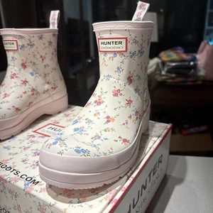 Bota de lluvia Hunter x LoveShackFancy Play para mujer - Sunrise Patchwork talla 8 - Imagen 1 de 5