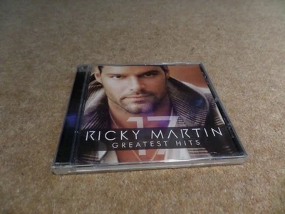 CD ALBUM NEW & SEALED RICKY MARTIN GREATEST HITS - SMALL FLAW ON SPINE - Image 1 of 3