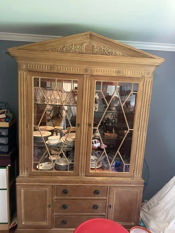 henredon china cabinet Cover