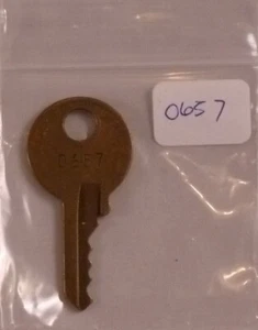Master Lock Key # 0657 Lucchetto di Ricambio Divertimento Distributore Juke Slot Arcade - Foto 1 di 1