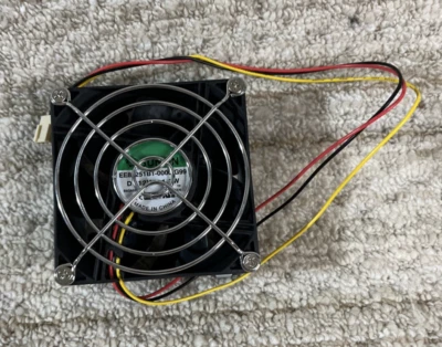 Sunon 80x80x25mm 12V 1.7W 3-Pin ME80251V1 / EE80251B1-0000-G99 Computer Fan - Image 1 of 4