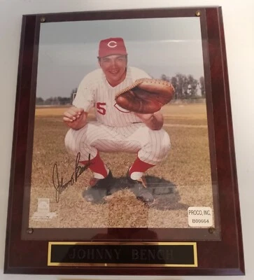 JOHNNY BENCH CINCINNATI REDS AUTOGRAPH SIGNED FRAMED 8X10 PSA PHOTO-12X11 PLAQUE - Image 1 of 4