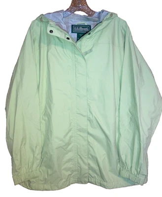 LL Bean Women Plus Sz 2XL Rain Jacket Light Packable Adjustable Hood Light Green - Image 1 of 4